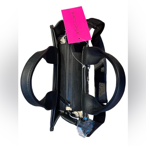 Betsey Johnson NWT Black Paris Dual Handle Crossbody & Pink Hearts Cosmetic Bag - Picture 7 of 11